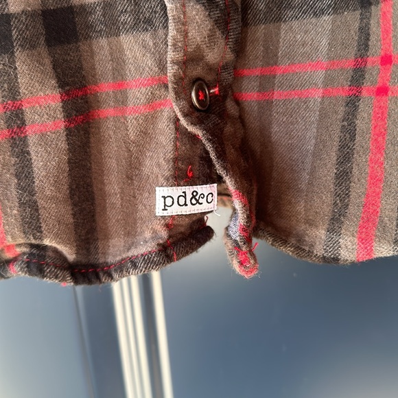 PD&C button up - Picture 4 of 7